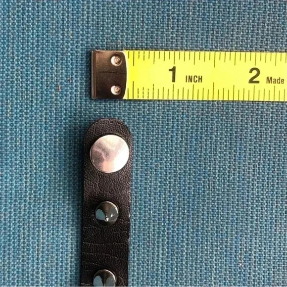 Black Leather Punk Goth Rock Spike Metal Stud Snap Cuff Bracelet NWT - Picture 4 of 4